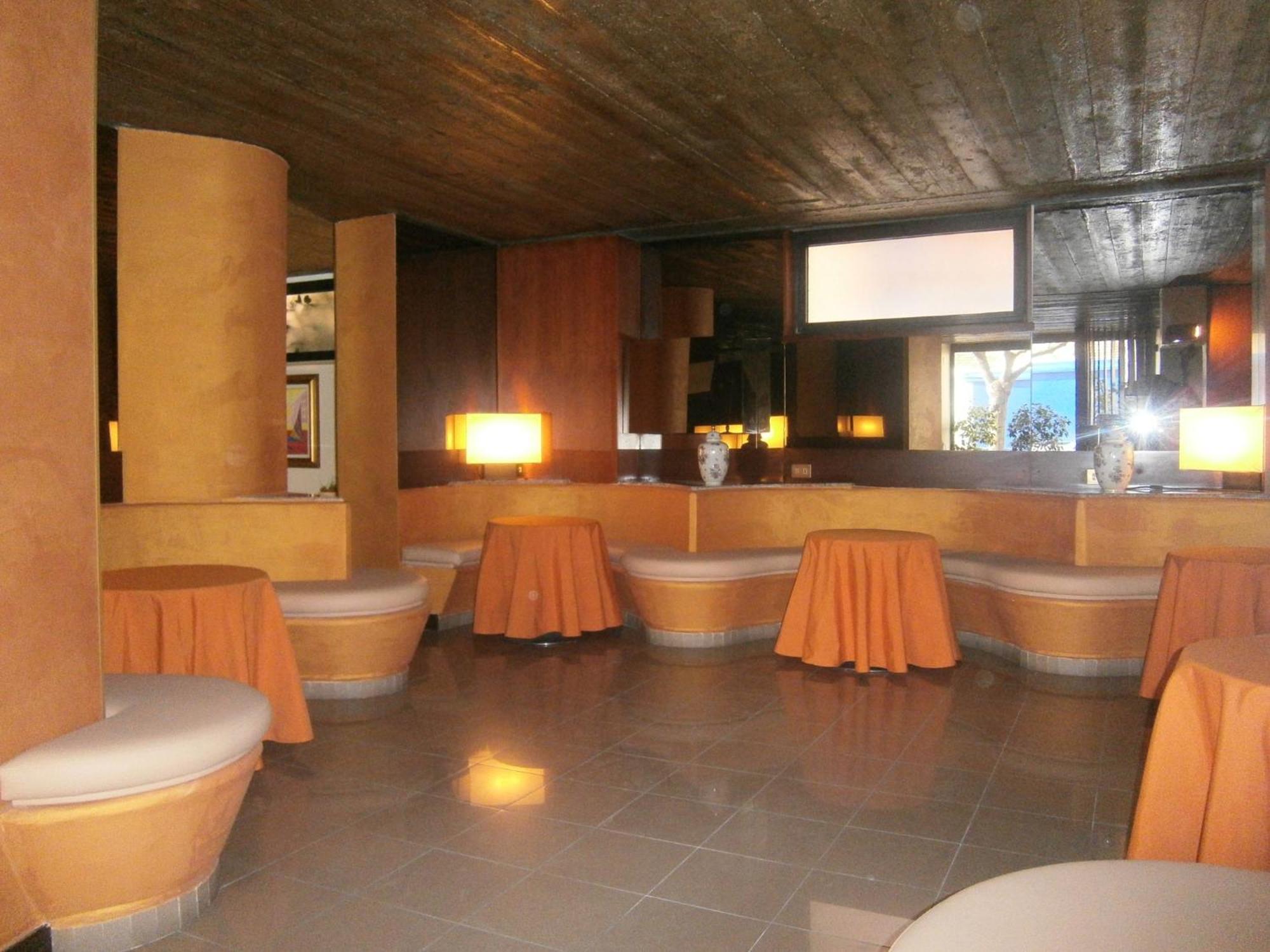 Hotel Corona Térmoli Exterior foto